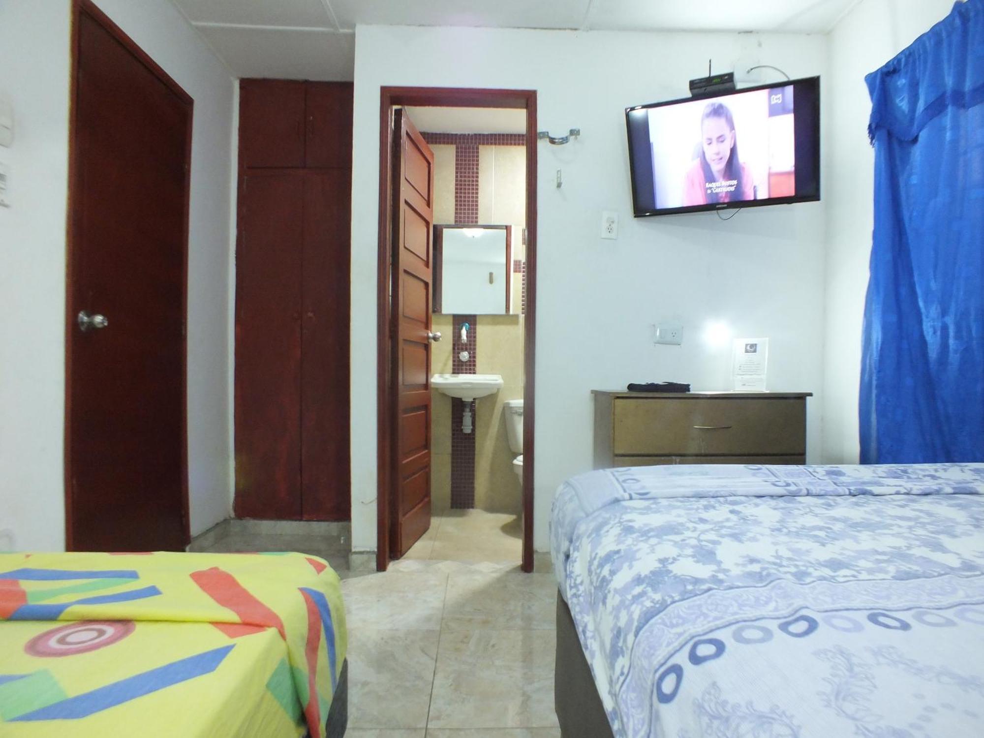 Hotel Malecon Del Rio Barranquilla  Buitenkant foto